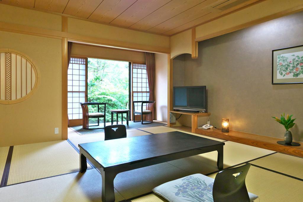 Yuraku Hotel Awara Kamer foto