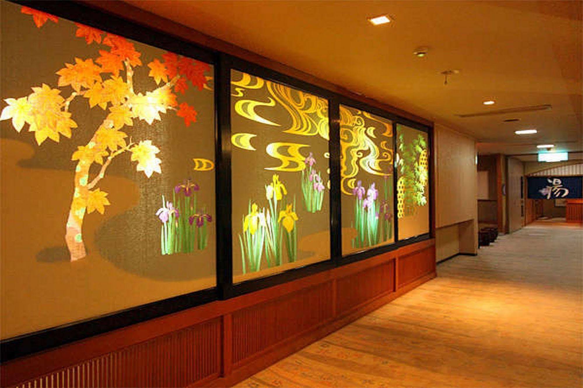 Yuraku Hotel Awara Buitenkant foto